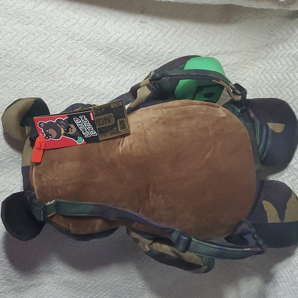 SPRAYGROUND. CAMOCHECK MONEYBEAR TEDDYBEAR BACKPACK - Picture 10 of 12